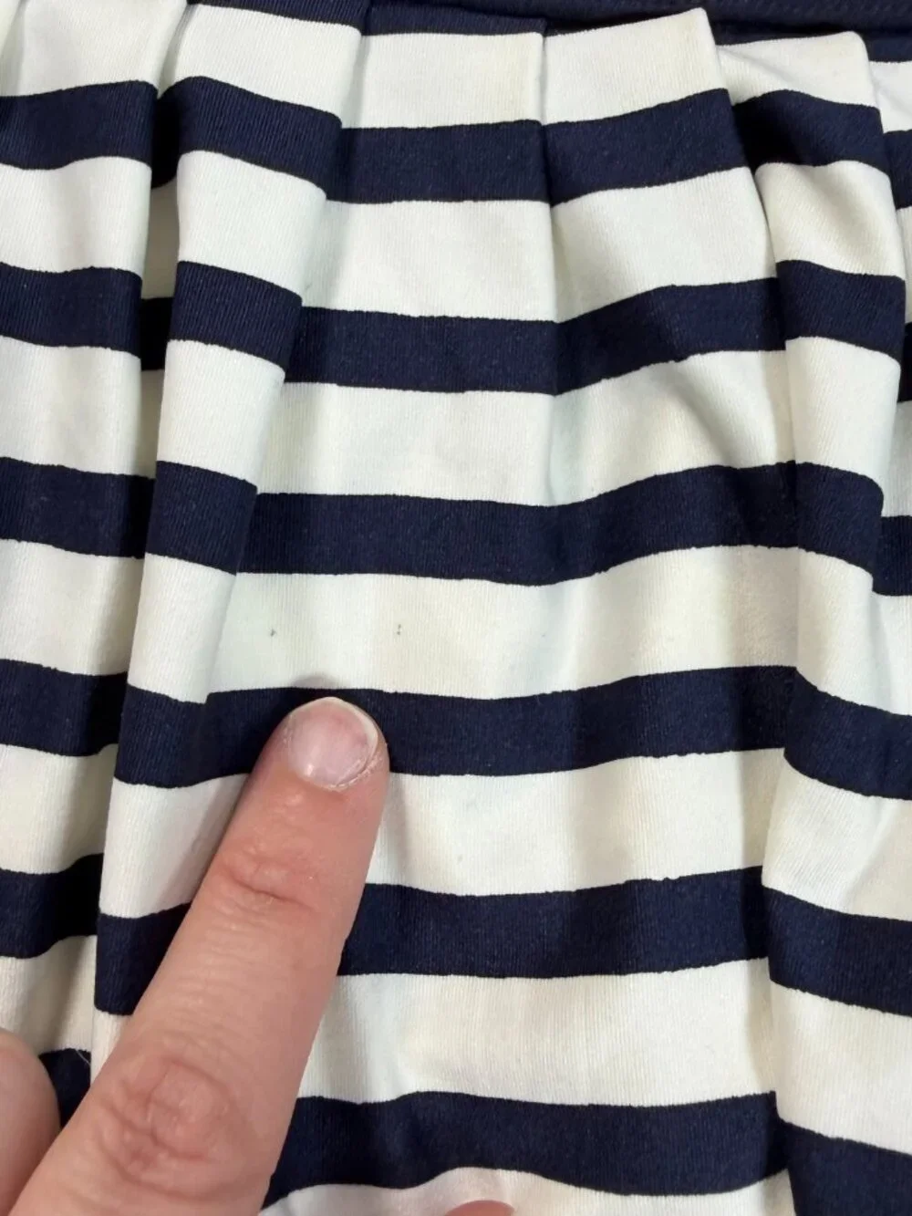 Kate Spade ‘dive right in’ Navy & White Striped Skirt - Size M